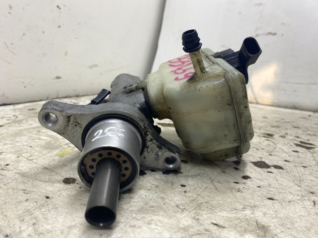 bontott SKODA OCTAVIA II Főfékhenger