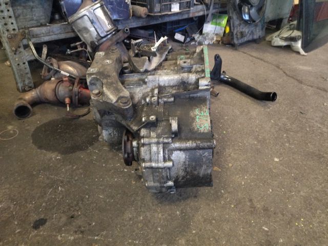 bontott SKODA OCTAVIA II Váltó (Mechanikus)