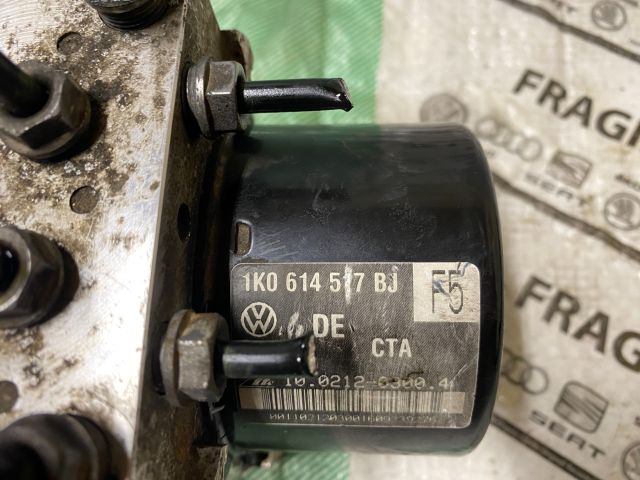 bontott SKODA OCTAVIA II ABS Kocka