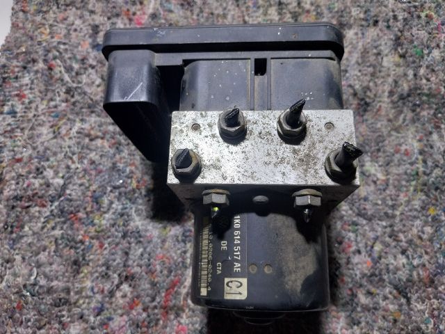 bontott SKODA OCTAVIA II ABS Kocka