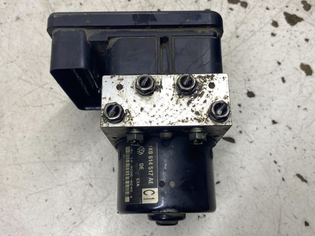 bontott SKODA OCTAVIA II ABS Kocka