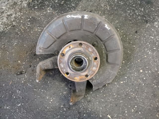 bontott SKODA OCTAVIA II Bal első Csonkállvány Kerékaggyal