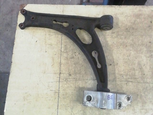 bontott SKODA OCTAVIA II Bal első Lengőkar