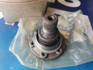 bontott SKODA OCTAVIA II Bal Féltengely