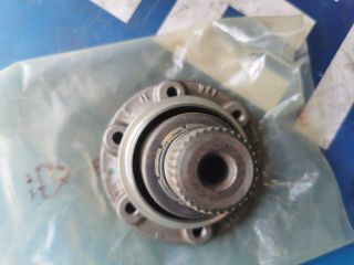 bontott SKODA OCTAVIA II Bal Féltengely