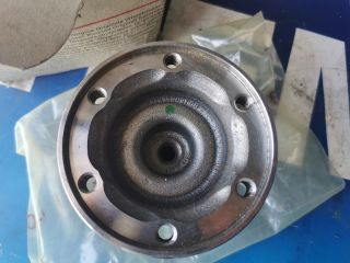 bontott SKODA OCTAVIA II Bal Féltengely