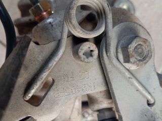 bontott SKODA OCTAVIA II Bal hátsó Féknyereg Munkahengerrel