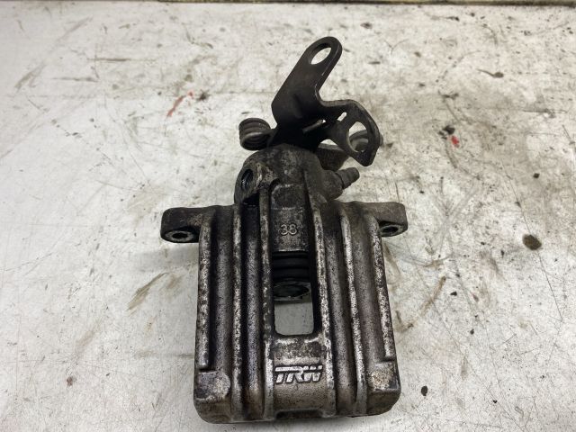 bontott SKODA OCTAVIA II Bal hátsó Féknyereg Munkahengerrel