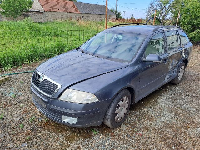 bontott SKODA OCTAVIA II Bal hátsó Féknyereg Munkahengerrel