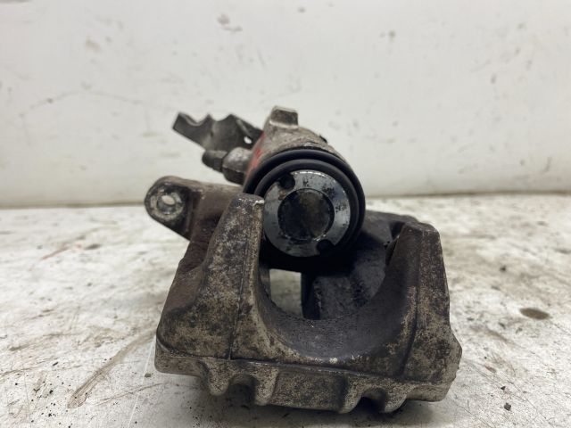 bontott SKODA OCTAVIA II Bal hátsó Féknyereg Munkahengerrel