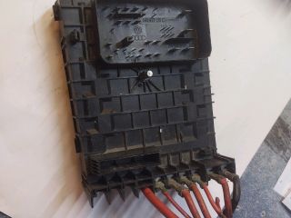 bontott SKODA OCTAVIA II Biztosítéktábla Motortér