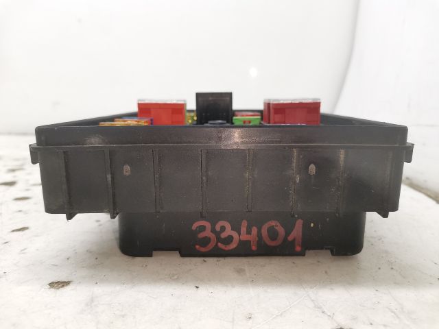 bontott SKODA OCTAVIA II Biztosítéktábla Motortér