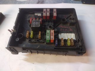 bontott SKODA OCTAVIA II Biztosítéktábla Motortér