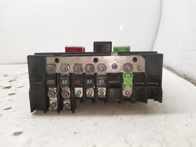 bontott SKODA OCTAVIA II Biztosítéktábla Motortér