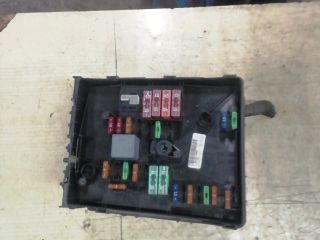 bontott SKODA OCTAVIA II Biztosítéktábla Motortér