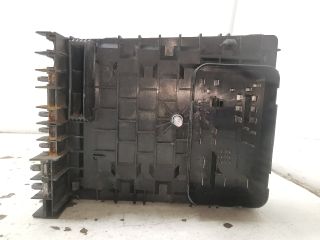 bontott SKODA OCTAVIA II Biztosítéktábla Motortér