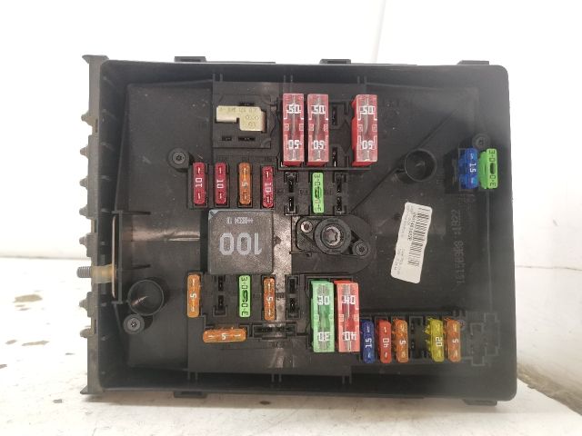 bontott SKODA OCTAVIA II Biztosítéktábla Motortér