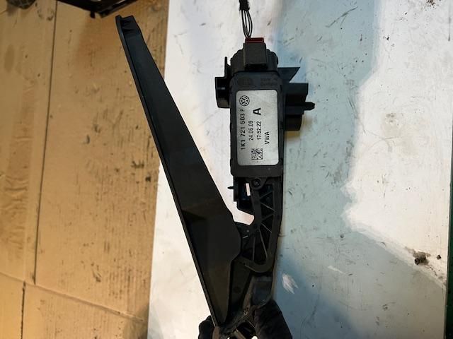 bontott SKODA OCTAVIA II Gázpedál (Elektromos)