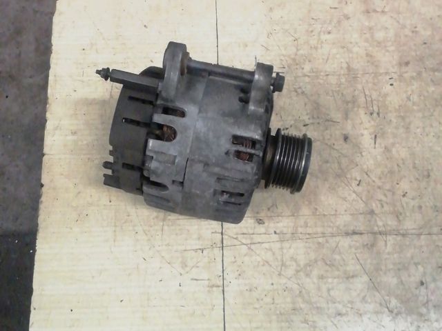 bontott SKODA OCTAVIA II Generátor