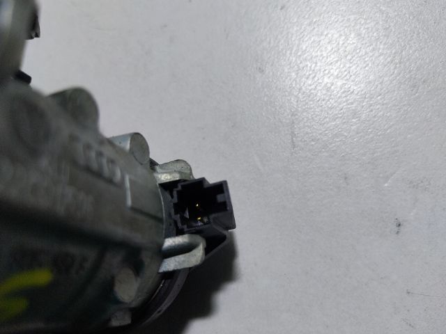 bontott SKODA OCTAVIA II Gyújtáskapcsoló Házzal