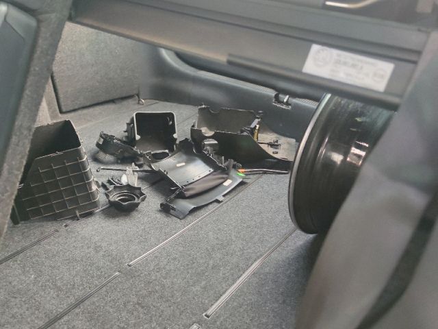 bontott SKODA OCTAVIA II Hátsó Futómű (Részeivel)