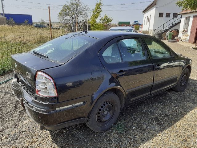 bontott SKODA OCTAVIA II Homlokfal (Üres lemez)