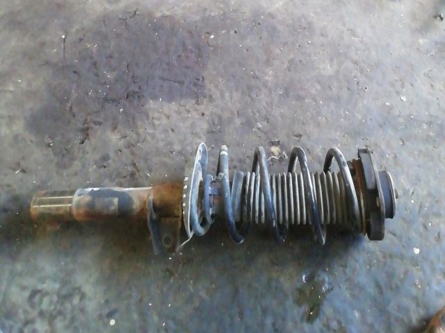 bontott SKODA OCTAVIA II Jobb első Gólyaláb (Lengécsillapító, Rugó)