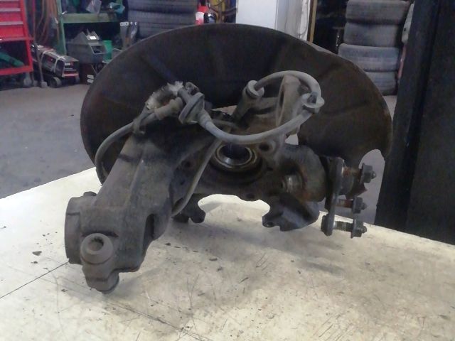 bontott SKODA OCTAVIA II Jobb első Kerékagy