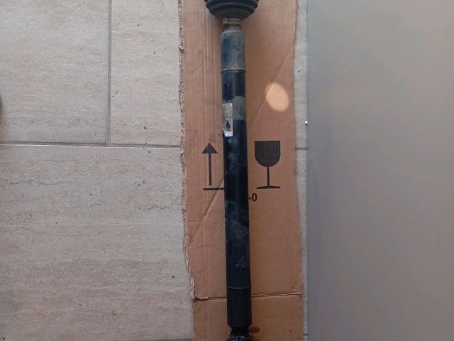 bontott SKODA OCTAVIA II Jobb Féltengely