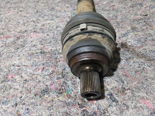 bontott SKODA OCTAVIA II Jobb Féltengely