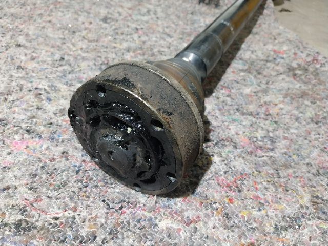 bontott SKODA OCTAVIA II Jobb Féltengely