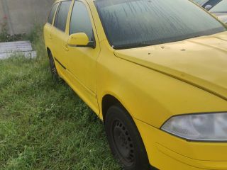 bontott SKODA OCTAVIA II Jobb Féltengely