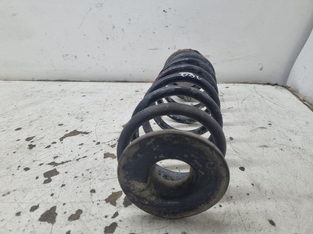 bontott SKODA OCTAVIA II Jobb hátsó Rugó