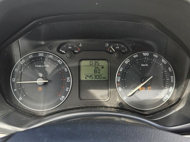 bontott SKODA OCTAVIA II Kilométeróra