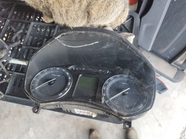 bontott SKODA OCTAVIA II Kilométeróra