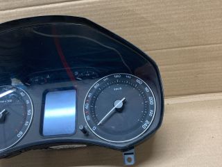 bontott SKODA OCTAVIA II Kilométeróra
