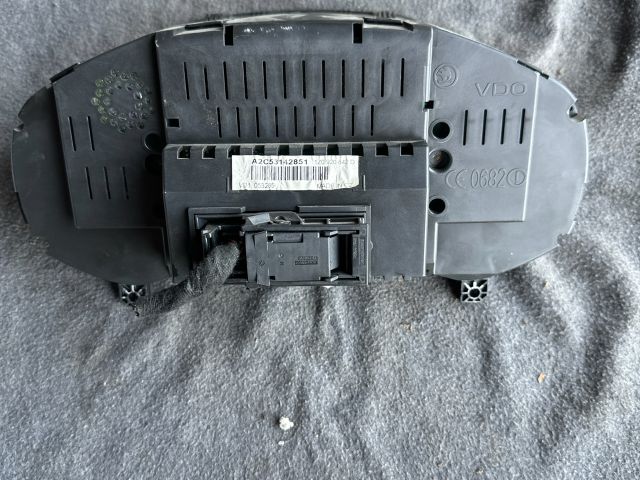 bontott SKODA OCTAVIA II Kilométeróra