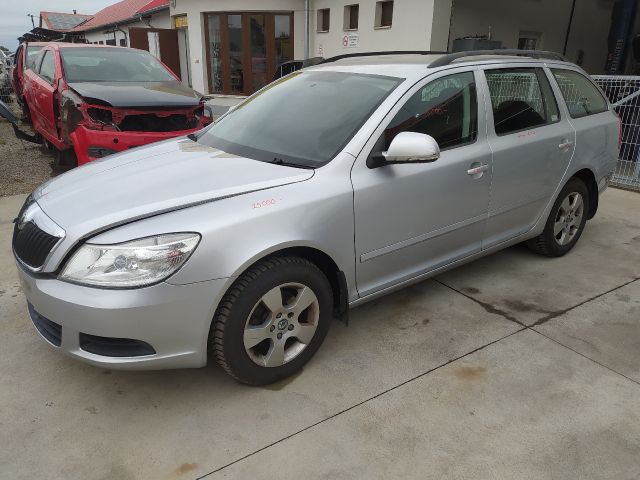 bontott SKODA OCTAVIA II Klímahűtő Ventilátor