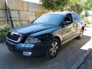 bontott SKODA OCTAVIA II Klímahűtő Ventilátor