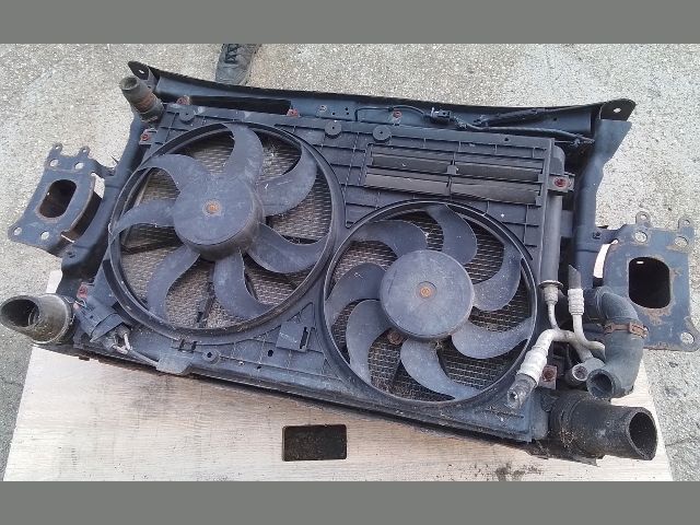 bontott SKODA OCTAVIA II Komplett Homlokfal (Részeivel)