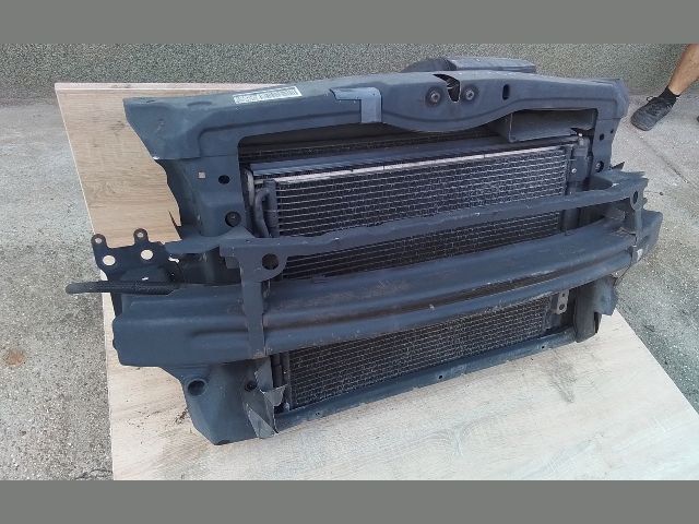 bontott SKODA OCTAVIA II Komplett Homlokfal (Részeivel)