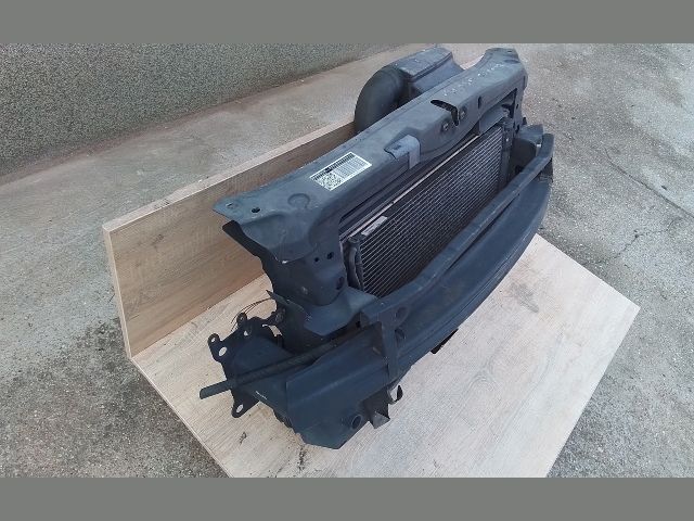 bontott SKODA OCTAVIA II Komplett Homlokfal (Részeivel)