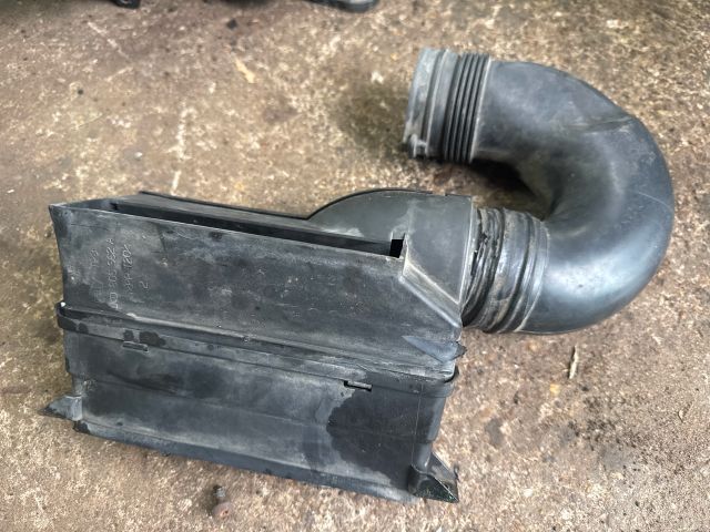 bontott SKODA OCTAVIA II Légbeömlő Cső