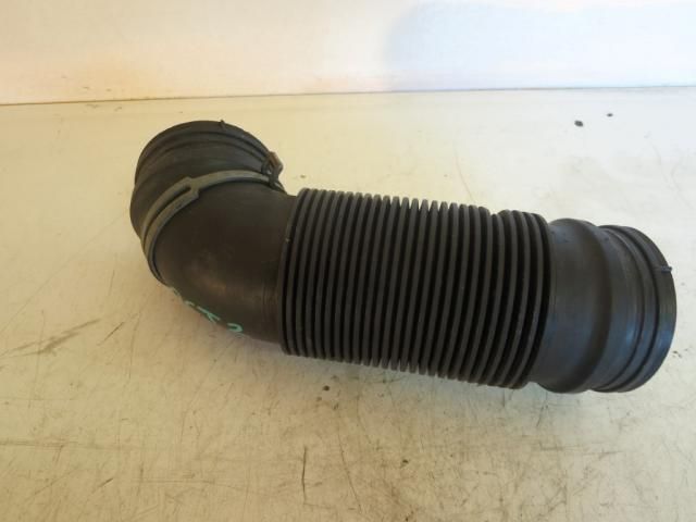 bontott SKODA OCTAVIA II Légbeömlő Cső