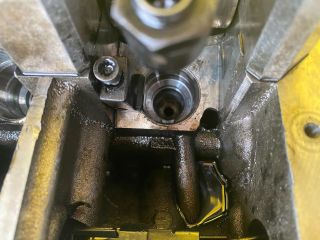 bontott SKODA OCTAVIA II Motor (Fűzött blokk hengerfejjel)