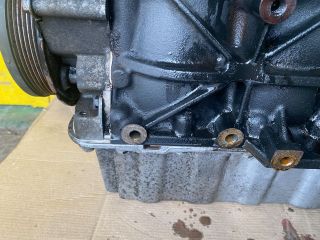 bontott SKODA OCTAVIA II Motor (Fűzött blokk hengerfejjel)