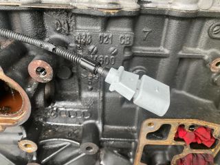 bontott SKODA OCTAVIA II Motor (Fűzött blokk hengerfejjel)