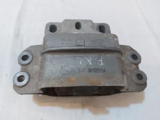 bontott SKODA OCTAVIA II Motor Tartó Bak Bal