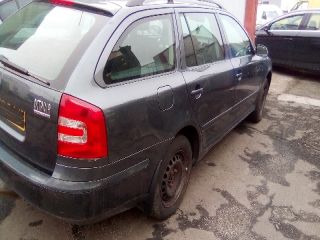 bontott SKODA OCTAVIA II Motor Tartó Bak Bal