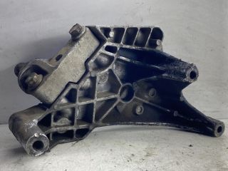bontott SKODA OCTAVIA II Motor Tartó Bak (Pozíciófüggetlen)